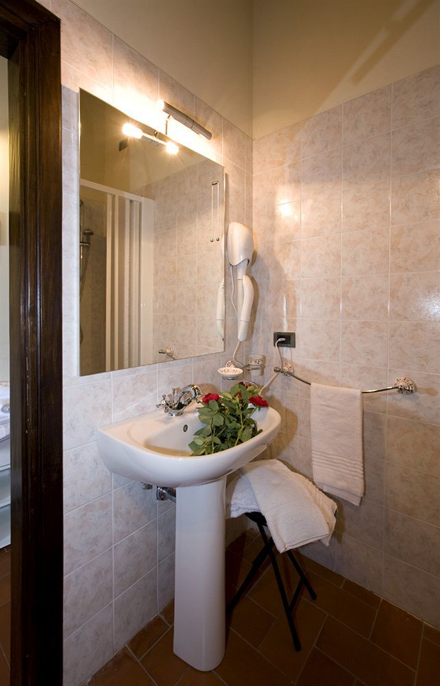 Agriturismo Antico Borgo Poggitazzi Terranuova Bracciolini Eksteriør billede